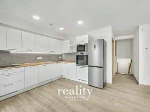 Pronájem bytu 2+kk, Jihlava, Na Nivách, 58 m2