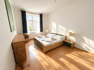 Pronájem bytu 3+1, Praha - Žižkov, Seifertova, 80 m2