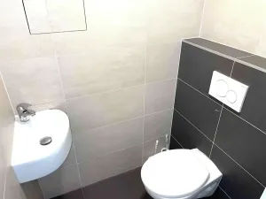 Pronájem bytu 2+kk, Praha - Hloubětín, Za černým mostem, 50 m2