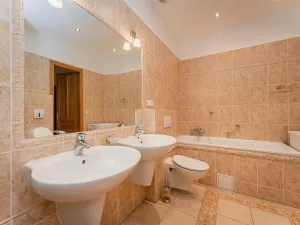 Pronájem bytu 3+1, Praha - Staré Město, Bílkova, 94 m2
