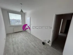 Pronájem bytu 2+1, Olomouc, Stiborova, 45 m2