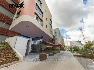 Pronájem bytu 1+kk, Praha - Radlice, U Komína, 37 m2