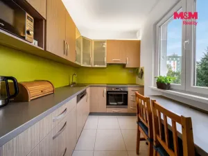 Prodej bytu 3+1, Karlovy Vary, Brigádníků, 68 m2