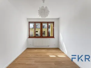 Pronájem bytu 3+kk, Praha - Hloubětín, K náhonu, 68 m2