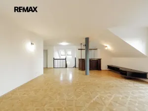 Prodej rodinného domu, Roztoky, Dobrovolného, 456 m2