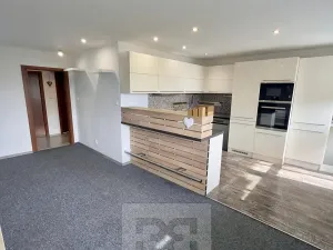 Pronájem bytu 3+kk, Kladno, Italská, 61 m2