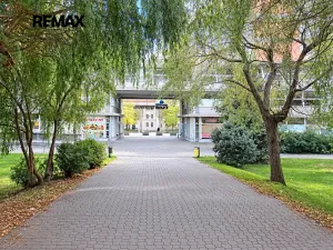 Prodej bytu 1+kk, Praha - Strašnice, Názovská, 35 m2