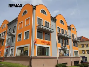 Pronájem restaurace, Kladno, Suchardova, 102 m2