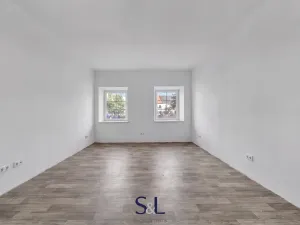 Prodej rodinného domu, Doksy, náměstí Republiky, 470 m2