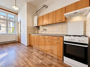 Pronájem bytu 1+1, Praha - Malá Strana, Petřínská, 38 m2