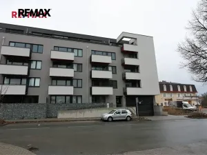 Pronájem bytu 1+kk, Praha - Suchdol, Sídlištní, 38 m2