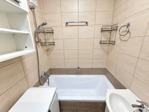 Pronájem bytu 2+1, Kadaň, Chomutovská, 53 m2