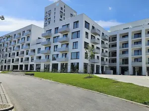 Prodej garážového stání, Brno, třída Generála Píky, 12 m2