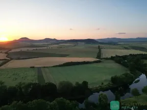 Prodej louky, Počedělice, 1385 m2