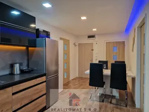 Prodej bytu 4+kk, Praha - Chodov, Novomeského, 69 m2