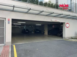 Pronájem garážového stání, Praha, Šífařská, 14 m2