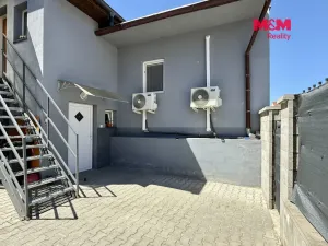 Pronájem bytu 1+kk, Kladno - Kročehlavy, Kozinova, 22 m2