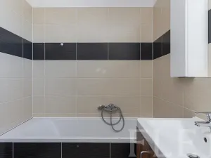 Pronájem bytu 3+kk, Praha - Dolní Chabry, Poštova, 79 m2