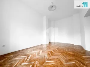 Pronájem bytu 2+1, Chropyně, náměstí Svobody, 75 m2