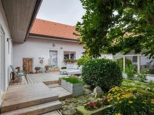 Prodej vícegeneračního domu, Pavlov, 354 m2