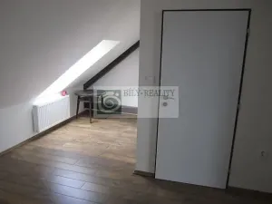 Pronájem bytu 1+kk, Újezd u Brna, 40 m2