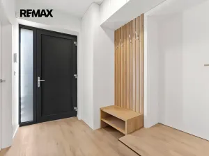 Pronájem rodinného domu, Říčany, Táborská, 199 m2