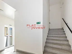Pronájem bytu 2+kk, Praha - Libeň, Ve vrchu, 50 m2