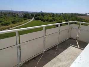 Pronájem bytu 1+kk, Praha - Kyje, Sicherova, 33 m2