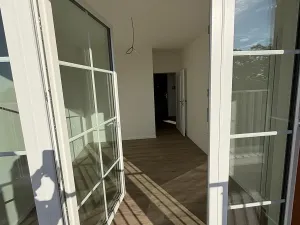 Pronájem bytu 2+kk, Praha, Toužimská, 43 m2