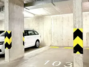 Prodej garážového stání, Brno, Mojmírovo náměstí, 15 m2