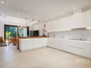 Prodej rodinného domu, Estepona, Španělsko, 761 m2