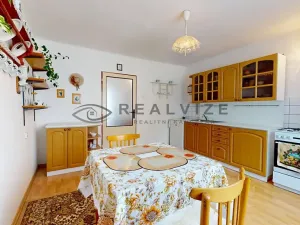 Prodej rodinného domu, Nové Hrady, Vilová čtvrť, 180 m2