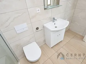 Pronájem bytu 2+1, Liberec, Liliová, 45 m2