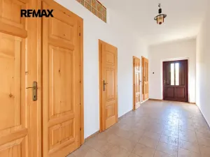 Prodej rodinného domu, Kájov, U Kostela, 200 m2