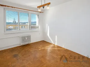 Prodej bytu 2+1, Liberec, Nad Školou, 60 m2