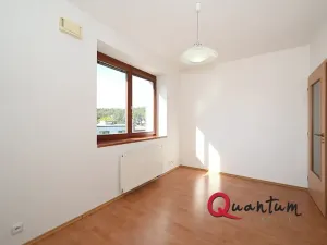 Pronájem rodinného domu, Praha - Kyje, Krčínovo náměstí, 126 m2
