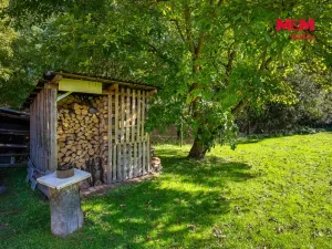 Prodej rodinného domu, Nový Bor - Janov, 180 m2