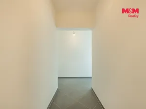Prodej bytu 1+kk, Praha - Dolní Měcholupy, Honzíkova, 35 m2