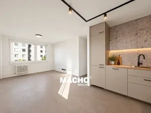 Pronájem bytu 3+kk, Praha - Modřany, Poljanovova, 65 m2