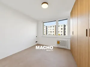 Pronájem bytu 3+kk, Praha - Modřany, Poljanovova, 65 m2