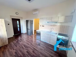 Pronájem bytu 1+1, Děčín, Oblouková, 45 m2