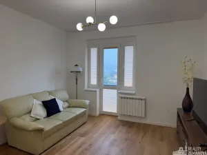 Pronájem bytu 2+kk, Praha - Vršovice, Petrohradská, 49 m2