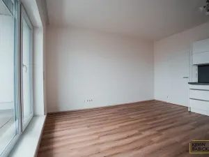 Pronájem bytu 1+kk, Brno - Sadová, Kumpoštova, 30 m2