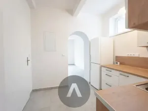 Pronájem bytu 1+kk, Brno, Žabovřeská, 35 m2