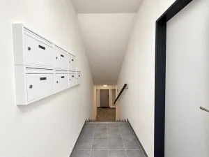 Pronájem kanceláře, Milovice - Mladá, Slepá, 25 m2