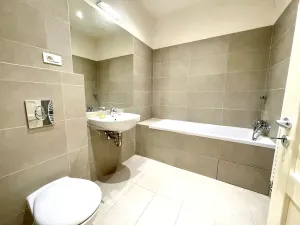 Pronájem bytu 2+kk, Praha - Holešovice, Ortenovo náměstí, 75 m2