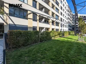 Pronájem bytu 2+kk, Praha - Holešovice, Jankovcova, 60 m2
