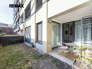 Pronájem bytu 2+kk, Praha - Holešovice, Jankovcova, 60 m2
