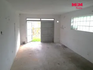 Prodej komerčního pozemku, Břasy, 218 m2