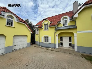 Pronájem vily, Praha - Nebušice, Na Malé Šárce, 302 m2